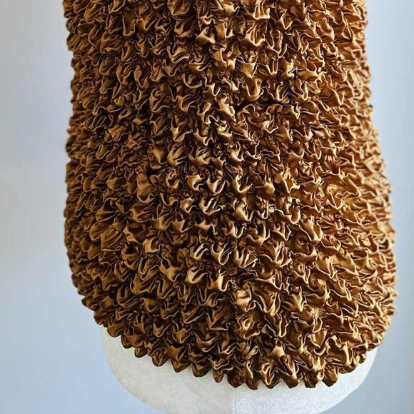 Vintage Radiance Antique Gold Silk-Blend Popcorn Crinkle Stretch Top – US M - Picture 7 of 13
